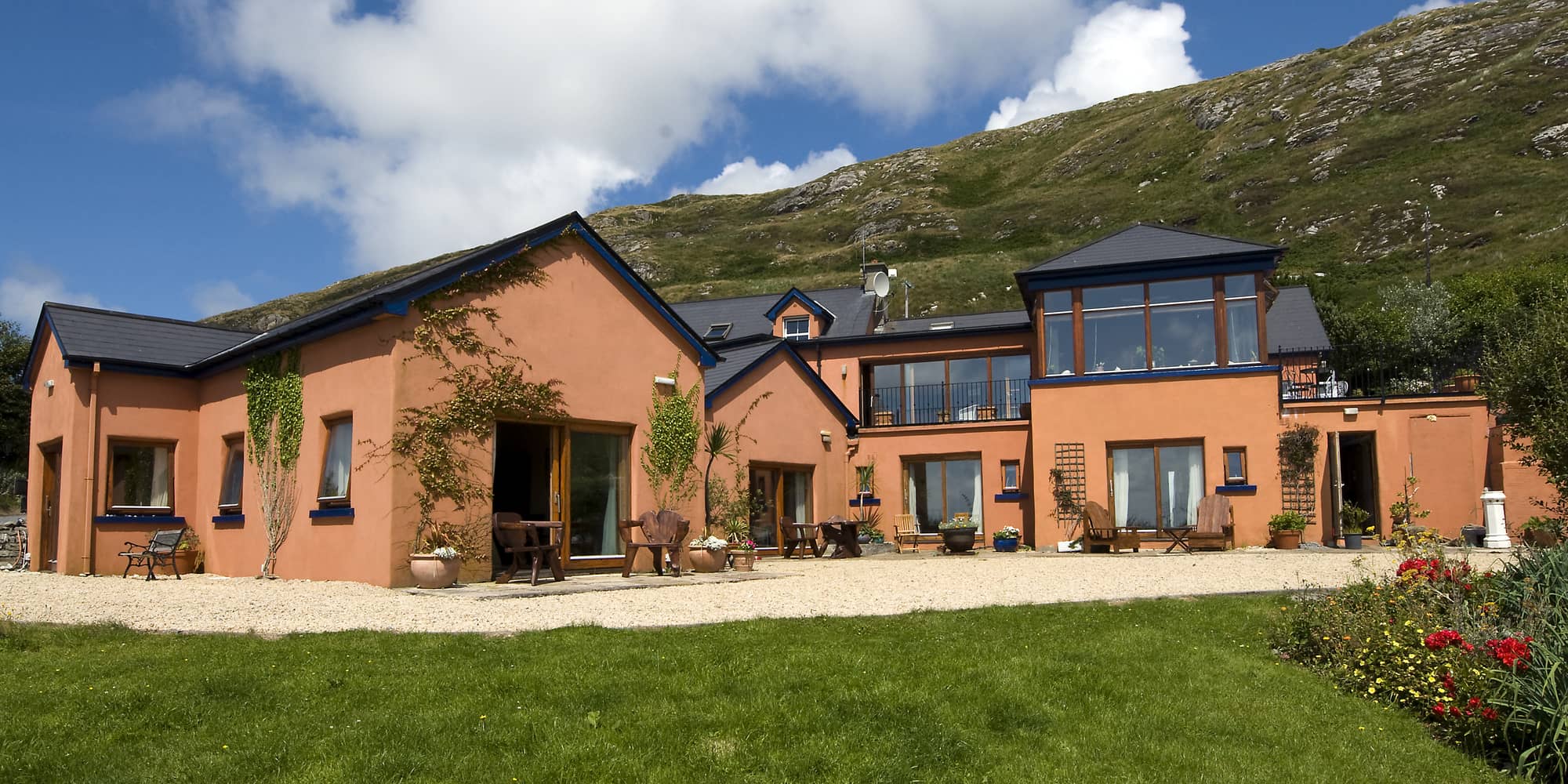 dolphin-beach-house-rental-clifeden-galway-ireland.jpg